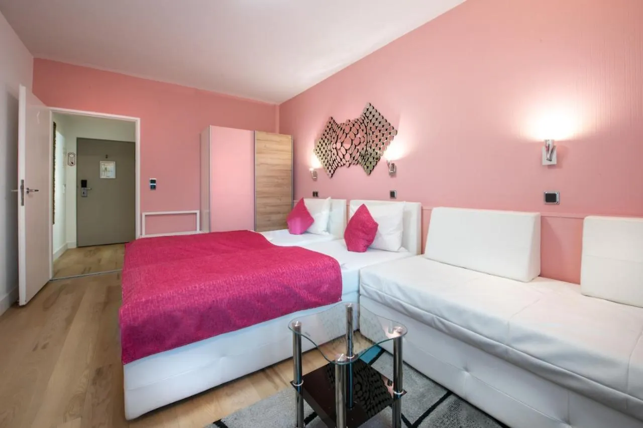 Hotel Rivoli Charme Мюнхен