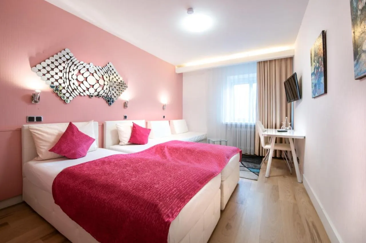 Hotel Rivoli Charme Мюнхен